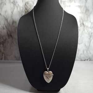 Demdaco Women's Necklace Silver Tone Story Heart Pendant‎ Size 17.5 Inches